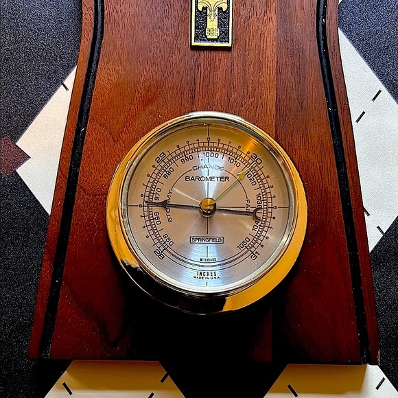 Vintage Barometer & Thermometer Wooden Plaque – Functional Elegance - Picture 10 of 12